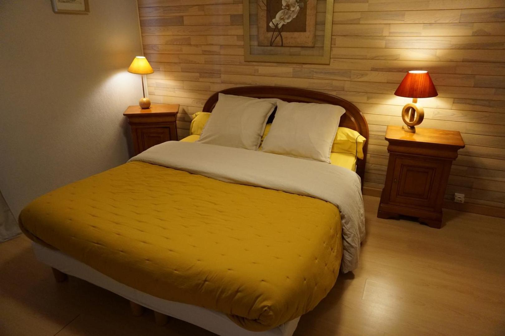 Chambres D'Hotes Kerioret Izella Kerlaz Luaran gambar